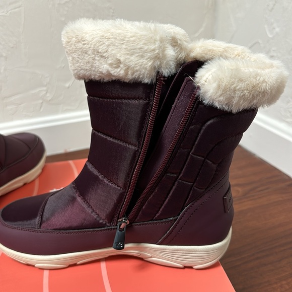 Easy Spirit Water Repellent Boots - Picture 6 of 17